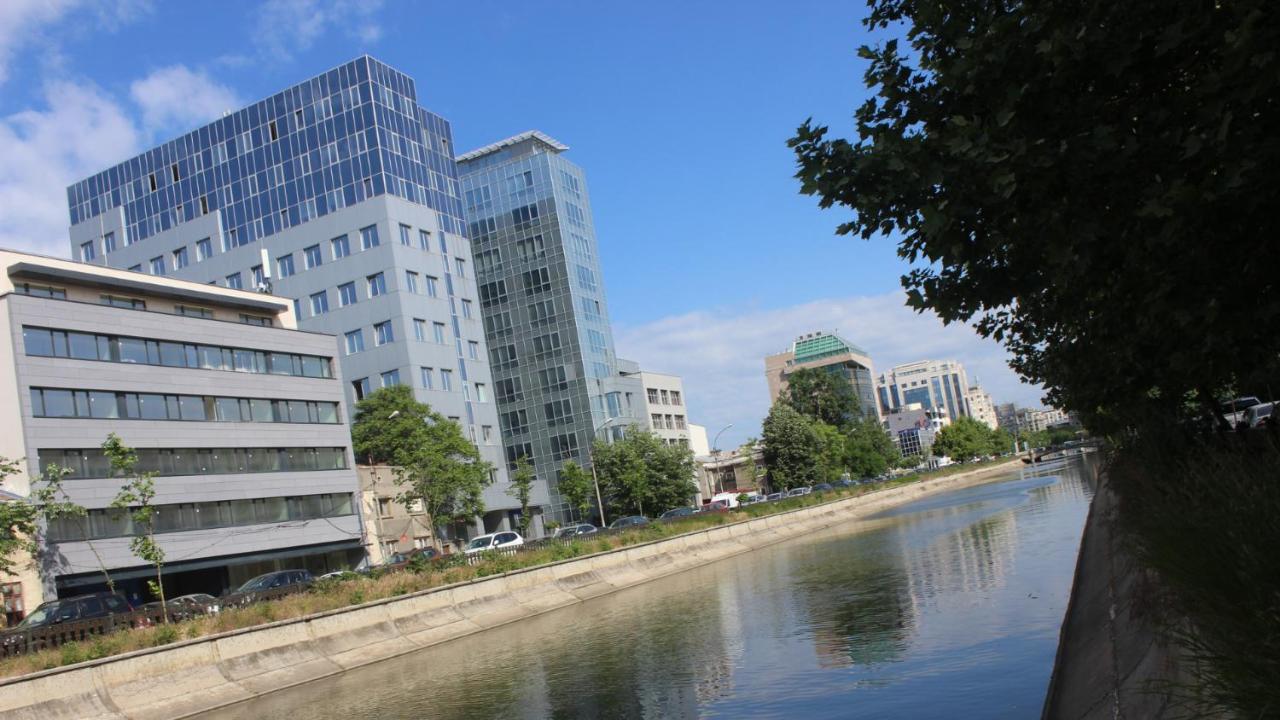 Holidays Host Splaiul Unirii Bucarest Esterno foto